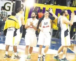 Fenerbahçe seriyi eşitledi Kafkaf’ı dağıttılar
