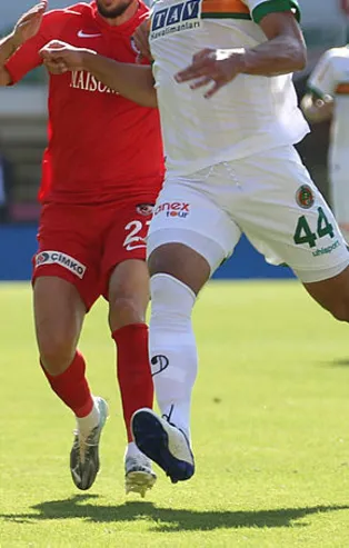 Alanyaspor'un yabancı yıldızı Beşiktaş yolunda