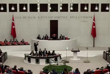 Emekliye en düşük 12.500 TL düzenlemesi TBMM'de kabul edildi! Sendikalı memurlara toplu sözleşme ikramiyesi