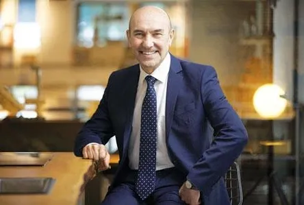 Tunç Soyer paraları konsere harcıyor!