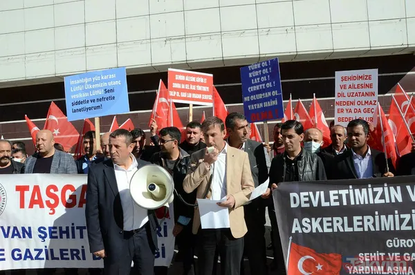 Şehit yakınına küfür eden Lütfü Türkkan yurdun dört bir yanında protesto ediliyor - 1