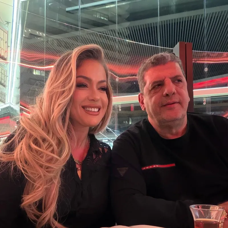 yeliz-yesilmenin-kizi-asya-buyudu-iste-yeni-imaji-ve-pozu-1774084509892.jpg Yeliz Yeşilmen'in kızı Asya büyüdü! İşte yeni imajı ve pozu-7