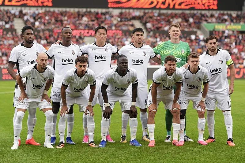 besiktas-tur-icin-sahaya-cikiyor-italiano-11i-belirledi-1786604694132.jpeg Beşiktaş