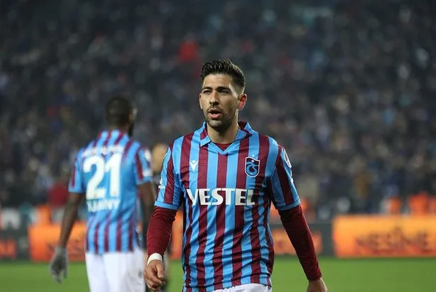 trabzonspor-uzun-sure-unutulmayacak-bir-sona-dogru-ilerliyor-gozunu-rekora-dikti-1647211877951.jpeg