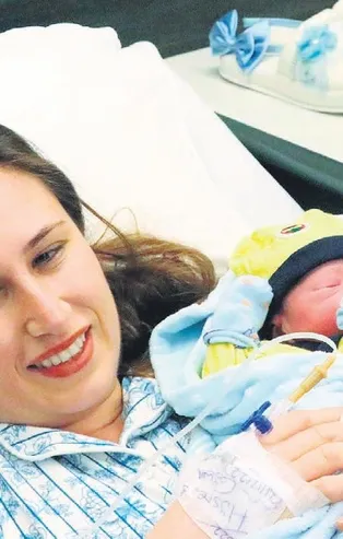 Yeni yıl yeni mutlulukları beraberinde getirdi! 2023'ün ilk dakikalarında 100'den fazla bebek dünyaya geldi