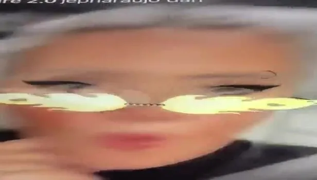 Türkiye İzmir depremine kenetlenmişken İYİ Partili Lütfü Türkkan'ın kızı Dilara Türkkan Instagram'dan reklam yaptı!