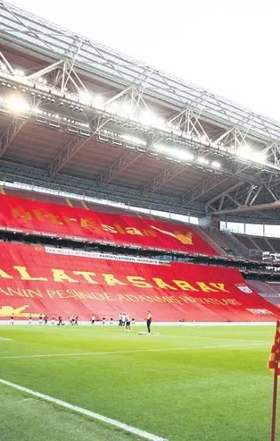 Azerbaycan’a destek pankartı