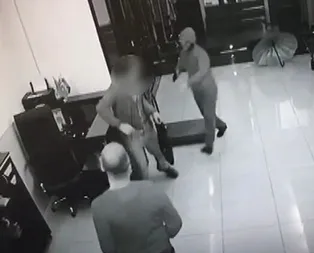 İstanbulda o soygun saniye saniye kaydedildi! Yüz binlerce doları böyle gasp ettiler