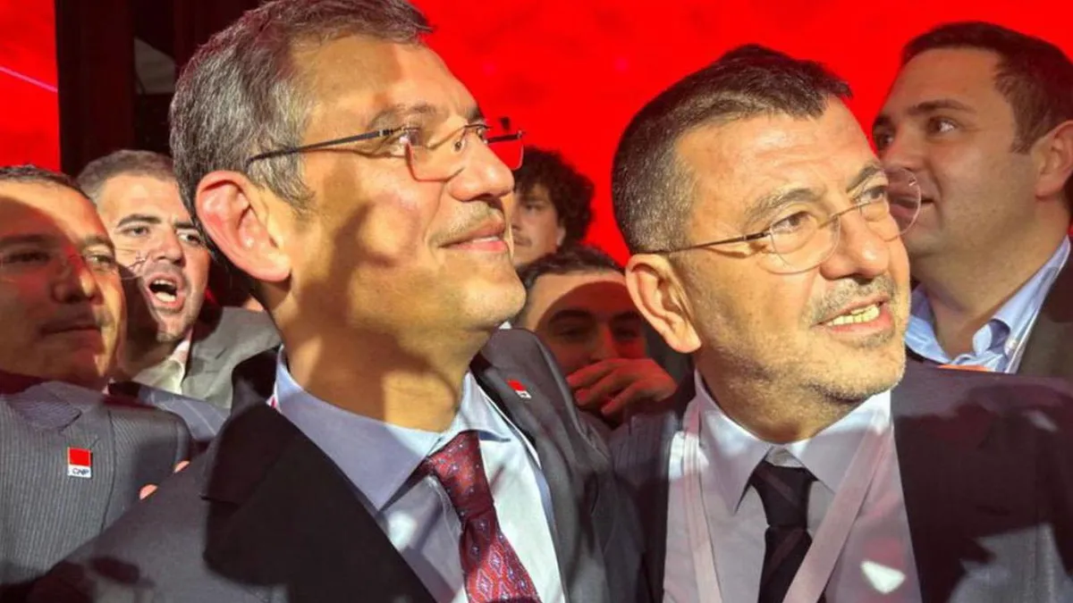ozkan-yalim-dokuldu-ozgur-ozel-veli-agbaba-ve-chpli-iki-vekilin-dosyalari-ankaraya-gonderildi-1780582211580.jpg Özkan Yalım döküldü... Özgür Özel, Veli Ağbaba ve CHP'li iki vekilin dosyaları Ankara'ya gönderildi-2