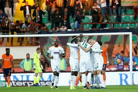 Lider Başakşehir'e Alanya çelmesi! (MS: A.Alanyaspor 1-1 M.Başakşehir)-3