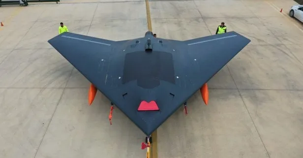 Anka-3 Alman basınında: Türkiye savunma sanayi konusunda zirveye oynuyor!