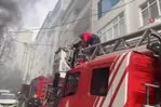 Esenyurt’ta 5 katlı binada yangın çıktı: Mahsur kalan vatandaşları kurtarma çalışmaları sürüyor