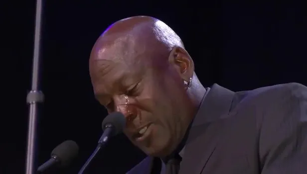 NBA efsanesi Kobe Bryant'ın anma törenine Michael Jordan'ın gözyaşları damga vurdu
