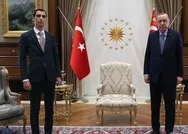 Başkan Recep Tayyip Erdoğan, Muhsin Yazıcıoğlunun oğlu Furkan Yazıcıoğlu’nu kabul etti