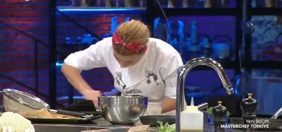 Masterchef Özgül Coşar öyle bir hareket yaptı ki kimse beklemiyordu! O hamle pahalıya patladı Özgül'ün gözyaşları sel oldu-8