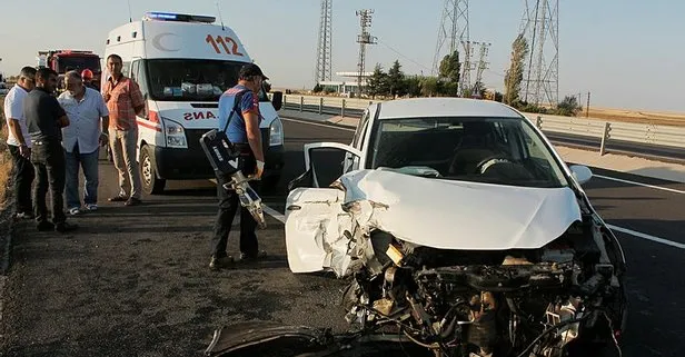 Aksaray’da hafif ticari araç şarampole devrildi: 8 yaralı