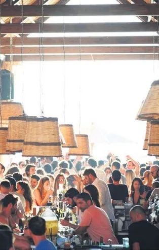 Beach Of Momo'da skandal! Garsonlar önce taciz etti sonra dayak attı