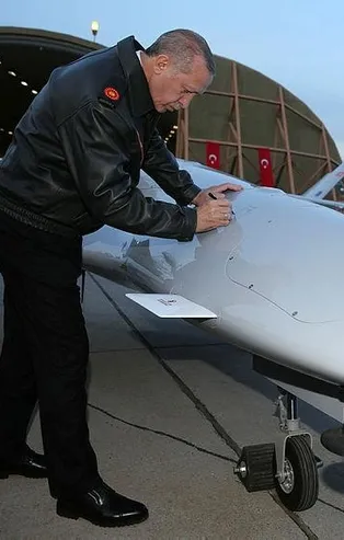 Almanlar şaşkın: "Türkiye nasıl modern silah teknolojisinin lideri haline geldi?" Erdoğan'ın rolüne dikkat çekildi