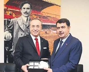 Vali Vasip Şahin’den G.Saray’a ziyaret