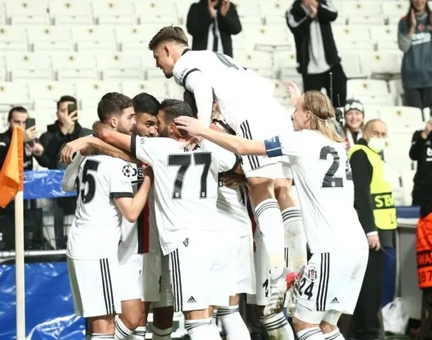 dortmund-bjk-canli-sifresiz-veren-kanallar-borussia-dortmund-besiktas-canli-sifresiz-nasil-izlenir-iste-bedava-ucretsiz-izleme-yollari-1638905387131.jpg Dortmund BJK canlı şifresiz veren kanallar! Borussia Dortmund Beşiktaş canlı şifresiz nasıl izlenir? İşte bedava ücretsiz izleme yolları!-6
