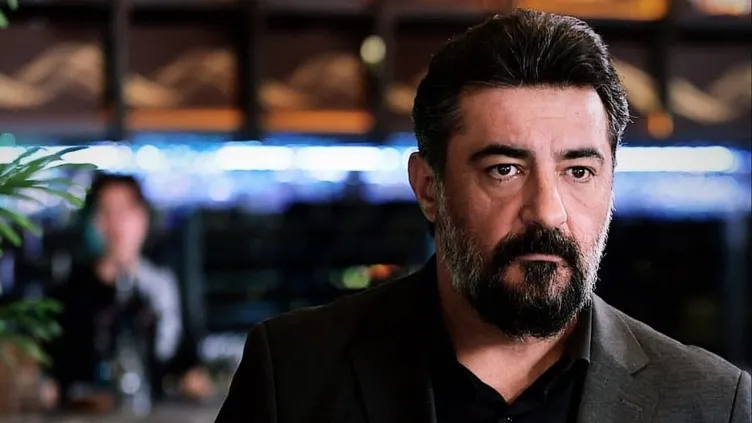 Celil Nalçakan sevgilisiyle görüntülendi!