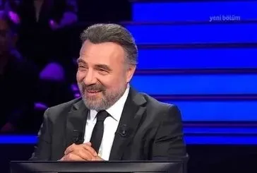 Dünya klasiklerinden hangisinde romanın başkarakterinin gerçek adı bir kere bile geçmez?