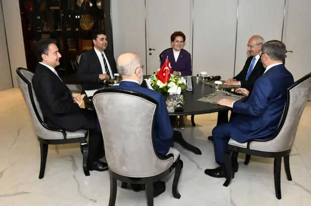 Son dakika: 6'lı masa Pençe - Kılıç Hava Harekatı'na sessiz kaldı! İYİ Parti'den destek gelirken CHP, DEVA, Gelecek, Saadet, Demokrat sus pus