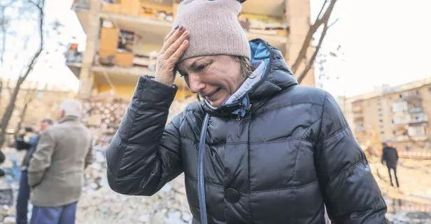 Analar ağlıyor!