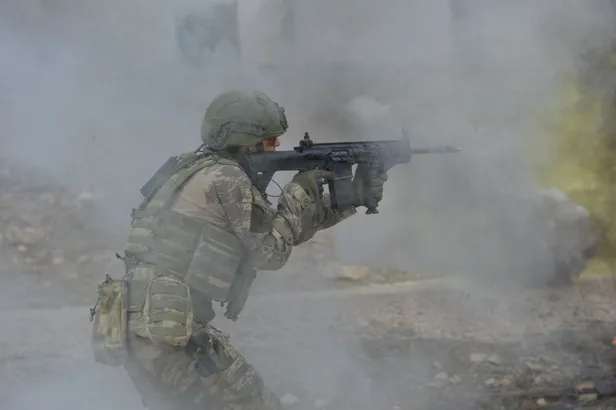 Mehmetçik'ten hem terörle hem de Kovid-19'la mücadele: 10 Mart'tan bugüne ise 256 PKK/YPG’li etkisiz hale getirdi-6