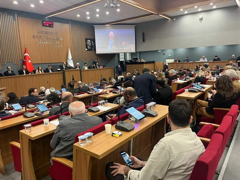 izban-tam-binis-40-tl-oldu-chpli-izmir-belediyesi-ulasimda-zamma-gitti-1773433073926.jpeg İZBAN tam biniş 40 TL oldu: CHP'li İzmir Belediyesi ulaşımda zamma gitti-4