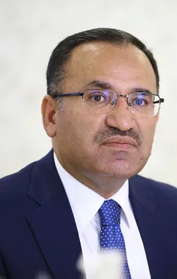 Bozdağ: Akaydın FETÖ'nün iknasını açıklasın