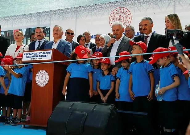 Binali Yıldırım okul açılışında Başkan Erdoğan'ı aradı... Erdoğan ve minik öğrenci arasındaki diyalog gülümsetti-1