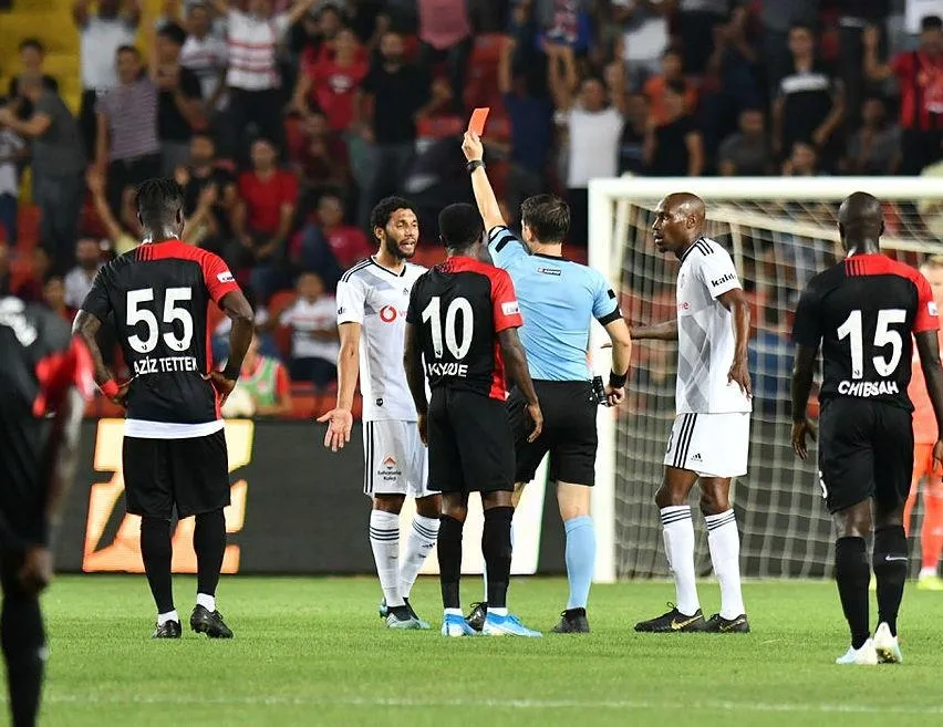 Beşiktaş’ta Elneny korkusu