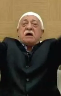 Örgüt abilerinden FETÖ'cü askerlere 'namaz kılmayın' fırçası