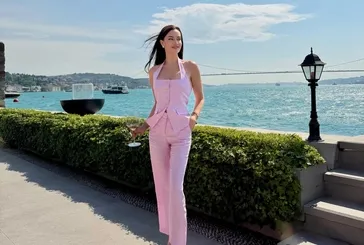 Fahriye Evcen 40’ıncı yaş gününü kutladı