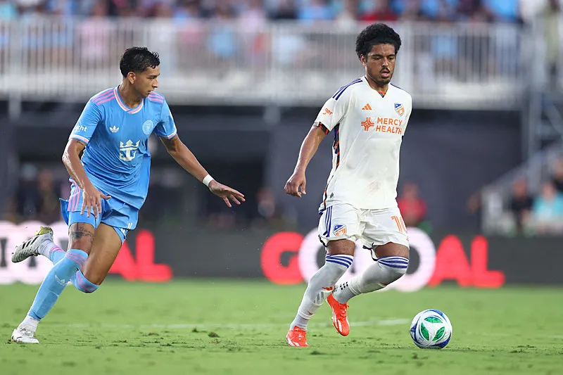 Galatasaray istedi Fenerbahçe kapıyor! Transferde flaş hamle - 15