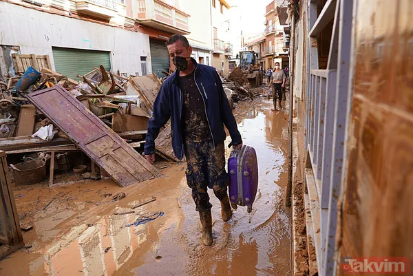 İspanya'da sel felaketinin yaraları sarılmaya çalışılıyor: En az 217 kişi öldü | Katalonya bölgesi de sular altında kaldı - 31