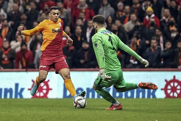 aslan-evinde-kukredi-galatasaray-4-2-rizespor-mac-sonucu-ozet-1645985010847.jpeg Aslan evinde kükredi! (Galatasaray 4-2 Rizespor MAÇ SONUCU ÖZET)-4