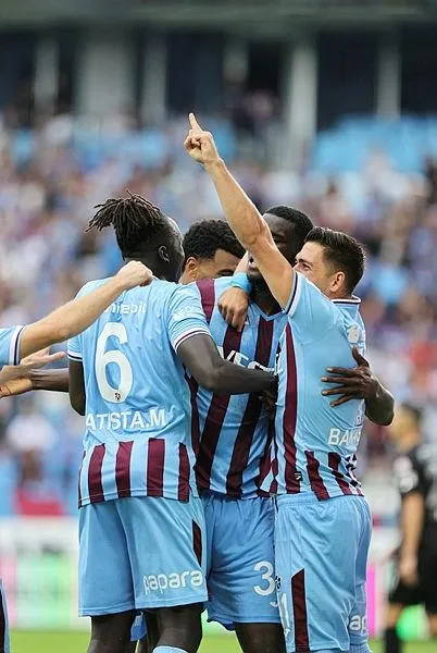 Trabzonspor Pendikspor'u 10 kişi aldığı maçta mağlup etti-6