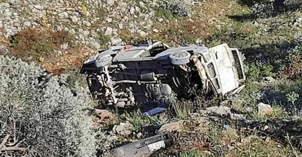 İşçileri taşıyan araç şarampole uçtu! Acı haber geldi