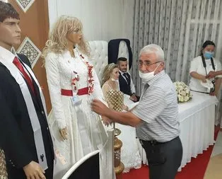 Takılar gelin-damat yerine cansız mankenlere takıldı