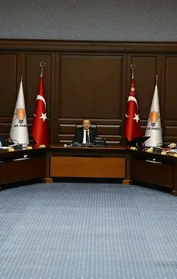 AK Parti'de kritik toplantı başladı