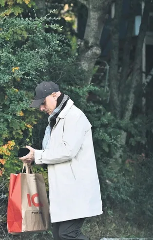 Putin kovdu İsveç kucak açtı! FETÖ’nün karanlık adamı Mustafa Kemal Şirin Stockholm'de görüntülendi