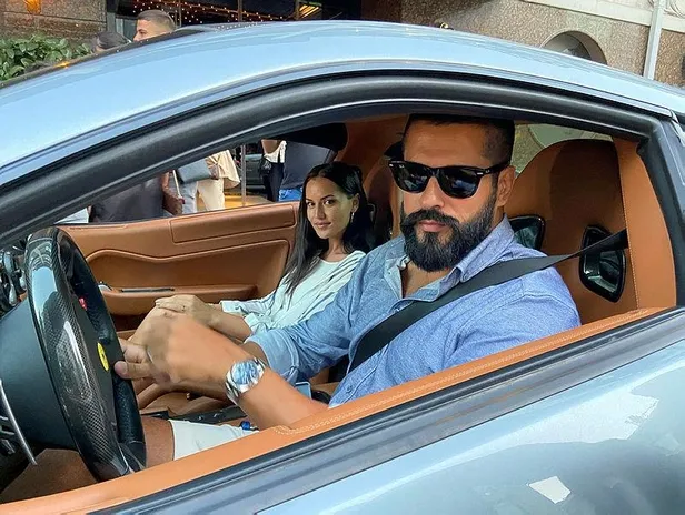 10-milyonluk-hediye-1670968940464.jpeg Burak Özçivit, eşi Fahriye Evcen'e 10 milyon liralık doğum hediyesi aldı-3