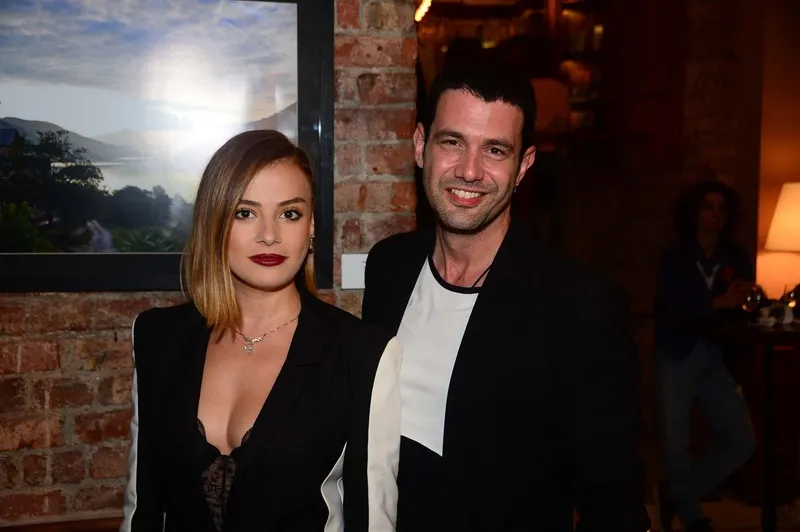 survivor-keremcemin-aylar-suren-evliligi-eski-esi-oyuncu-cikti-1767703594644.jpg Survivor Keremcem’in aylar süren evliliği: Eski eşi oyuncu çıktı-9