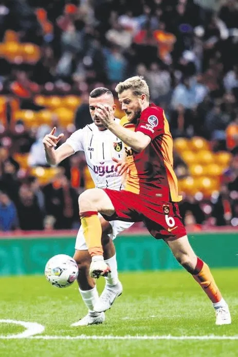 trabzonspor-seri-icin-kayseri-deplasmaninda-l-spor-haberleri-1664582211577.jpeg Trabzonspor seri için Kayseri deplasmanında l Spor haberleri-7