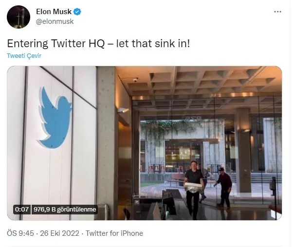 elon-musktan-twitter-hamlesi-kucaginda-lavaboyla-giris-yapti-1666811000898.jpg