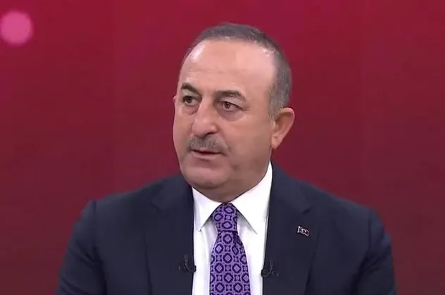 Ege'deki Yunan provokasyonuna Bakan Çavuşoğlu'ndan sert tepki: Vazgeçmezlerse adaların egemenliği tartışılır