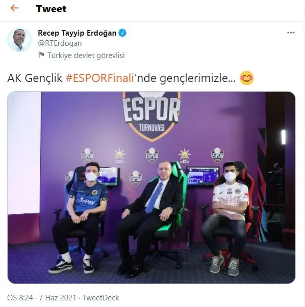 baskan-erdogan-espor-fifa-2021-finali-ve-odul-toreninde-genclerle-bir-araya-geldi-1623086815762.jpg