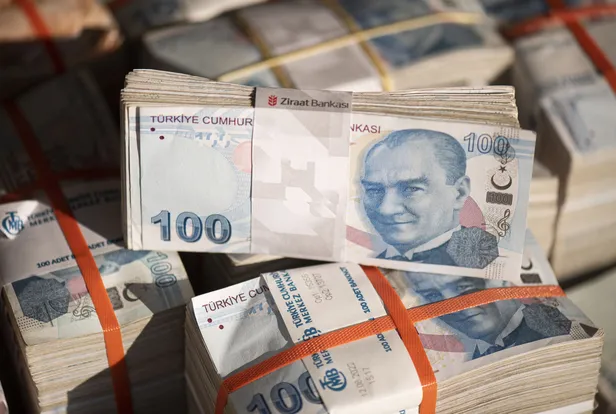 ciftciye-ikramiye-verilecek-mi-emekli-ciftciye-5000-tl-ne-zaman-verilecek-ciftci-kayit-sistemine-cks-kayitli-c-1700200922477.jpg Emekli çiftçiye 5000 TL ne zaman verilecek? ÇİFTÇİYE İKRAMİYE VERİLECEK Mİ? Çiftçi Kayıt Sistemi’ne (ÇKS) kayıtlı çiftçilere müjde!-5